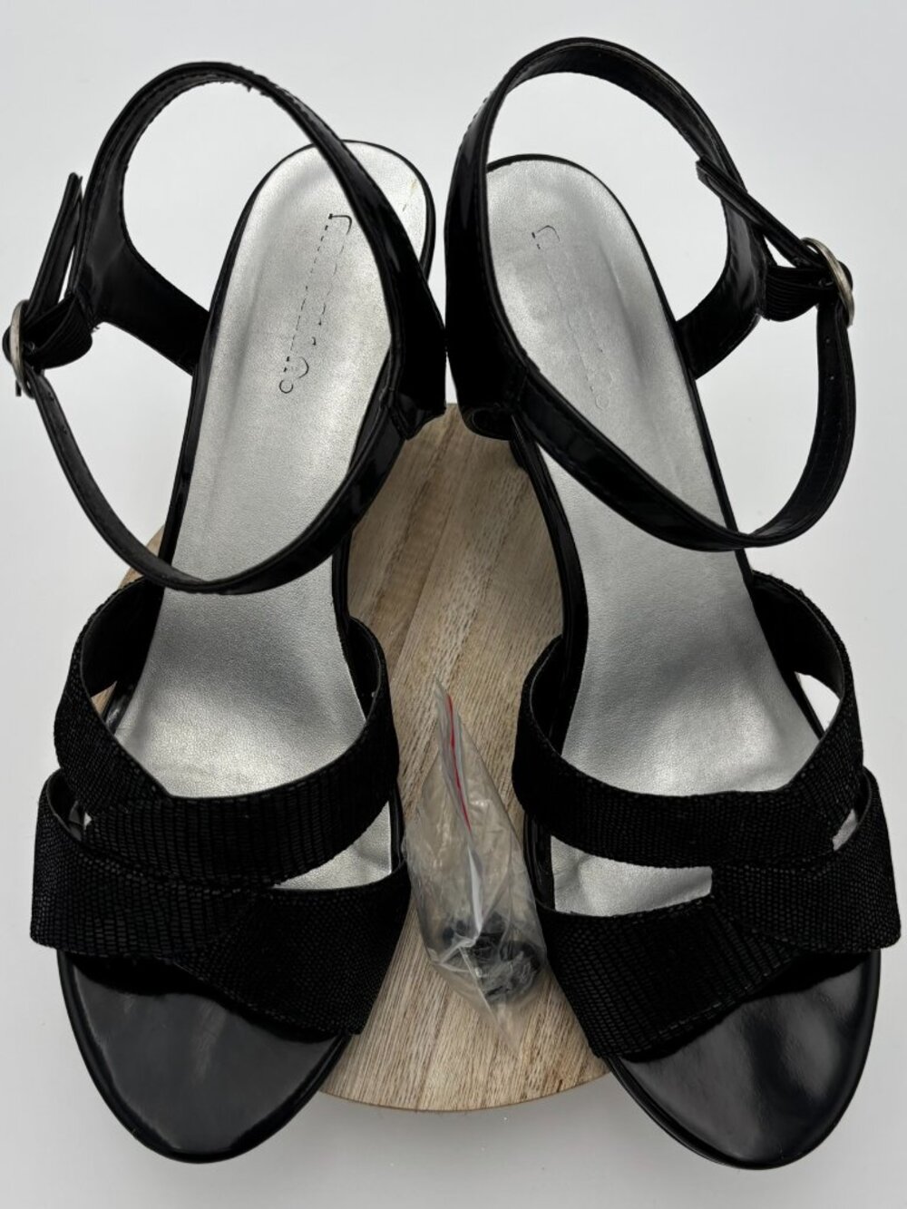 Marbella Kissa Black Patent Strappy Shimmer Kitten Heels Ankle Sandals 9W